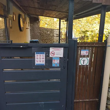 Le Nid Douillet Bed & Breakfast Chervettes
