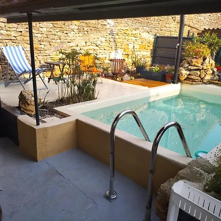 Bed & Breakfast Le Nid Douillet 3*